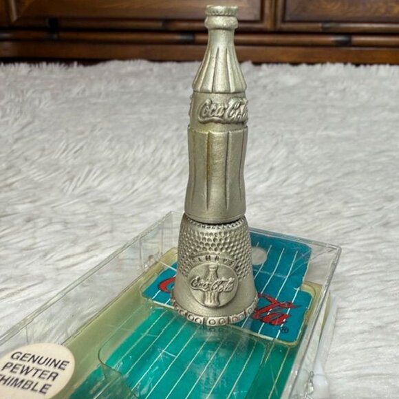 NWOT Vintage 1995 Coca-Cola Genuine Pewter Coke Bottle Thimble - Picture 1 of 13